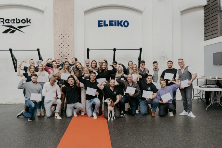 Henselmans PT Course graduates together at a certification meetup