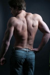 Menno Henselmans relaxed back